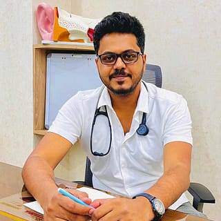 https://mlkbnllevxvt.i.optimole.com/cb:ymBr.2164c/w:320/h:320/q:mauto/rt:fill/g:ce/f:best/https://health-connect.co.in/wp-content/uploads/2025/05/Dr-Souvik-pic.jpg